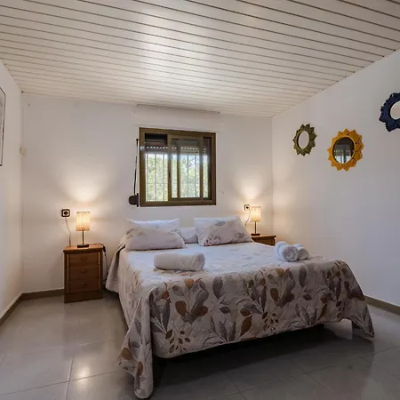 Rural Avril Villa *